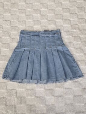 RE Generation by Celebrity Pink Pleated Denim Mini Skirt Light Wash Size S NWOT